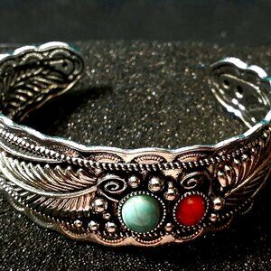 VINTAGE!! Navajo-Inspired Natural Stone Style Cuff Bangle with Gemstone Accents
